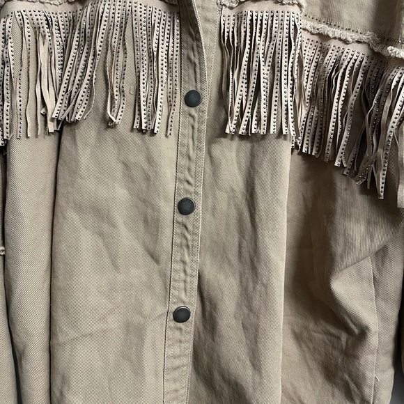 Fringe Studded Snap on Jacket Shacket Shirt - Picture 5 of 12